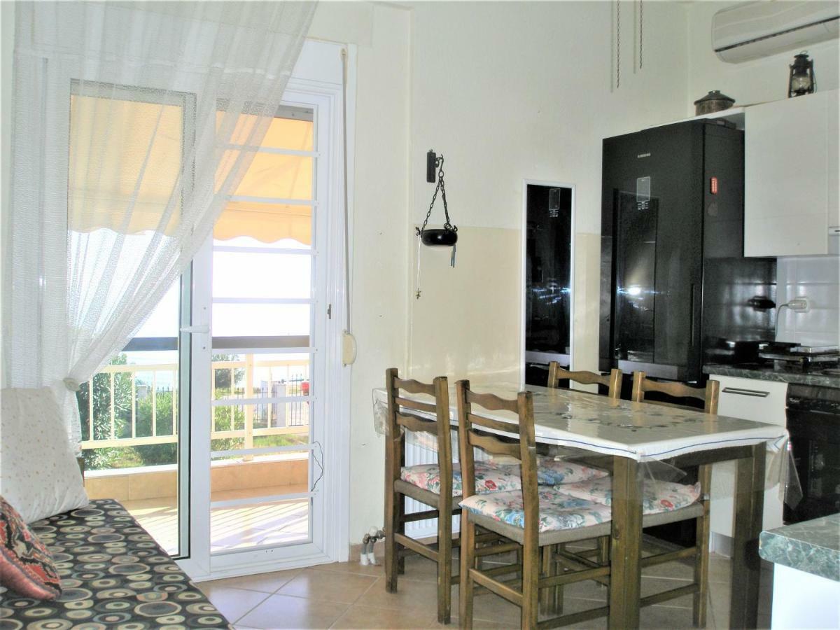 Metamorphosis - Halkidiki Apartment On The Beach Metamorfosi  Dış mekan fotoğraf
